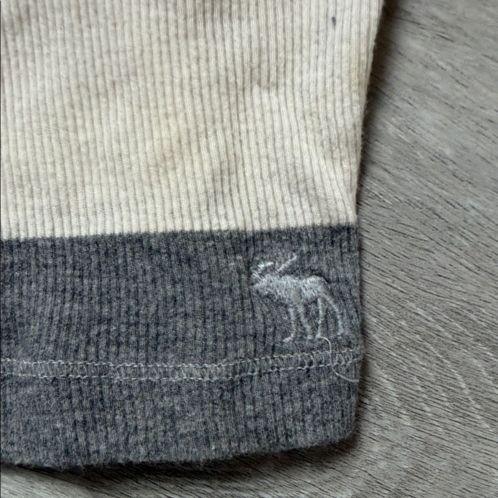 Abercrombie & Fitch Gray and Cream Striped Tank - Picture 3 of 6